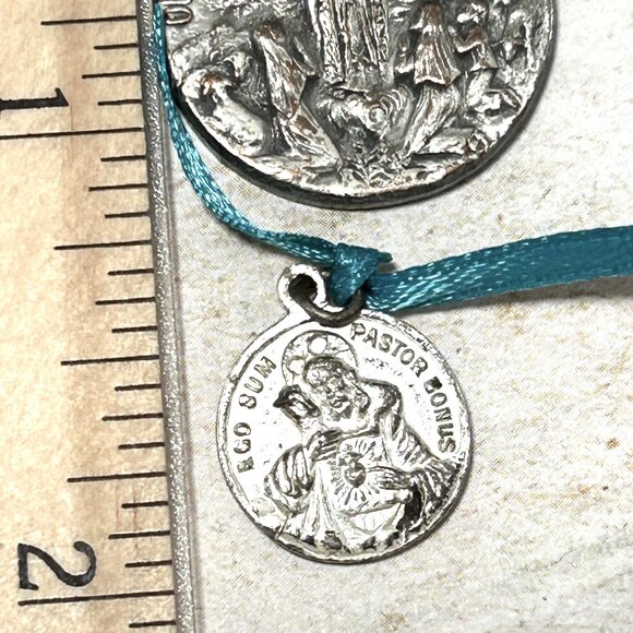 Vintage Catholic Medals Lot Sacred Heart Jesus Mary of Saint Euphrasia Fatima - Picture 10 of 12
